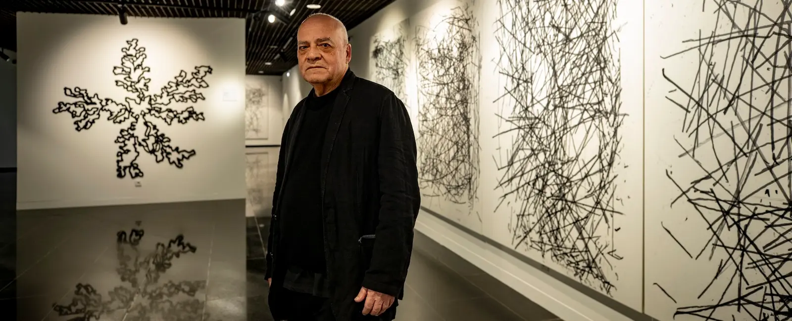 Leonel Moura na exposição Lascaux 2.0